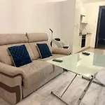 Appart'hotel61 D'ouverture Au Pied De Tous Commerces & Commodites Ainsi Que Marche Mercredi & Samedi Apartmán *