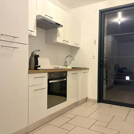 Appart'hotel61 D'ouverture Au Pied De Tous Commerces & Commodites Ainsi Que Marche Mercredi & Samedi Apartmán *